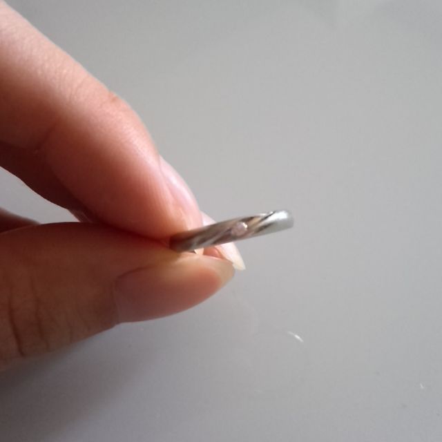 【ラザール ダイヤモンド(LAZARE DIAMOND)の口コミ】 日常的に指にはめていたかったので、あまり派手すぎず、ダイヤモンドのつ…