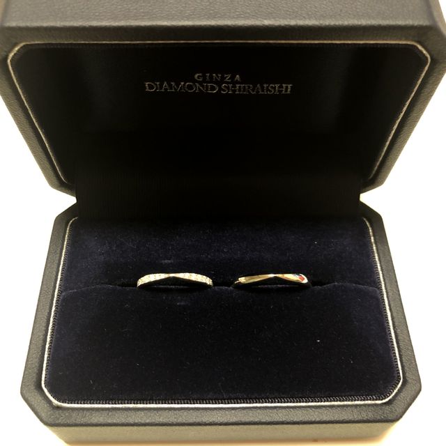 【銀座ダイヤモンドシライシの口コミ】 細身で綺麗なデザインを探していました。
デザインも素敵でしたが、つけ心…