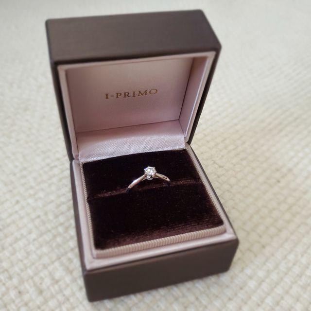 【アイプリモ(I-PRIMO)の口コミ】 彼の話では、ひとめ惚れだったそうです。
何軒か他のジュエリーショップを…