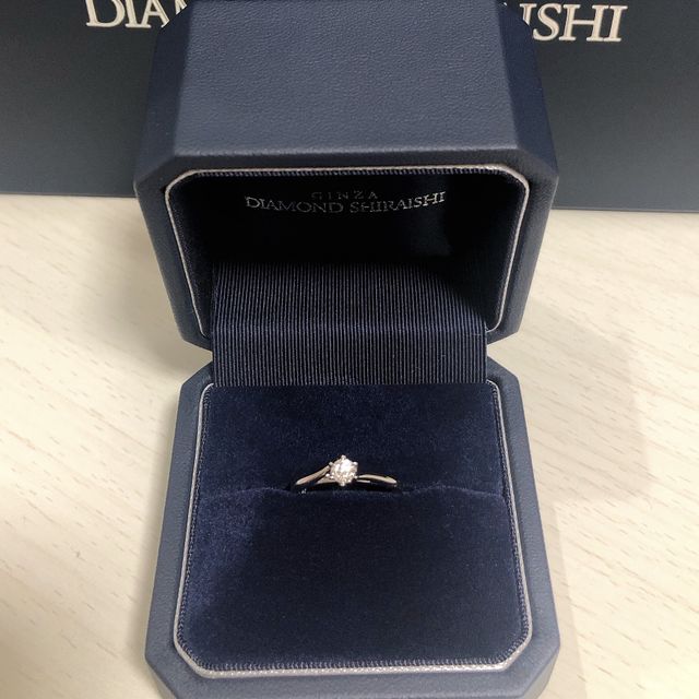 【銀座ダイヤモンドシライシの口コミ】 デザインコンセプトの「いつまでも幸せに暮らしました」が気に入り購入し…