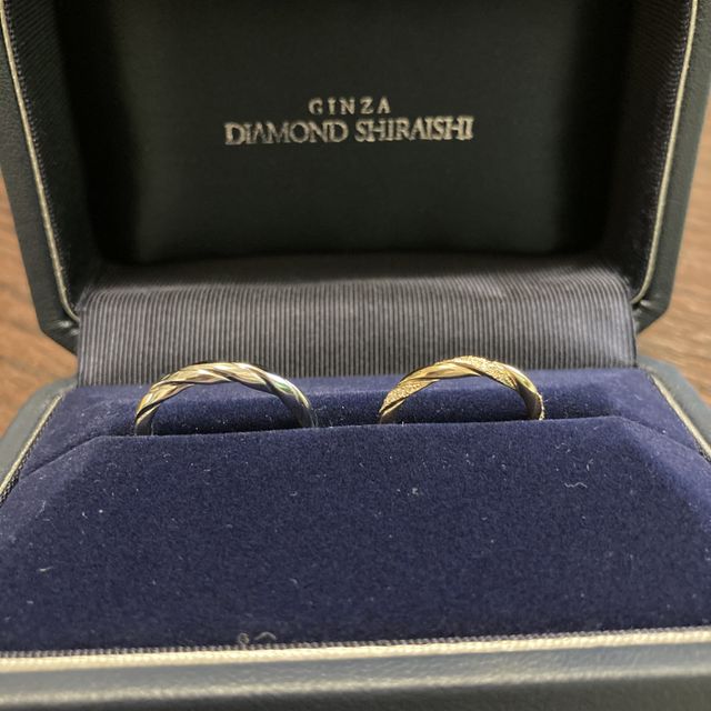 【銀座ダイヤモンドシライシの口コミ】 始めから他人と違うデザインのものを希望していました。
色々なデザインの…