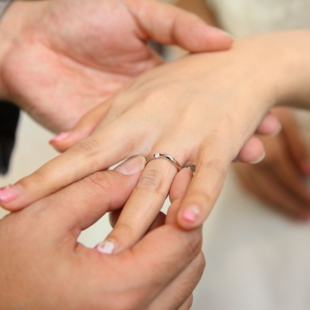 【TRECENTI(トレセンテ)の口コミ】 決め手となったのは、婚約指輪との「重ね付けのしやすさ」と、今まで指輪…