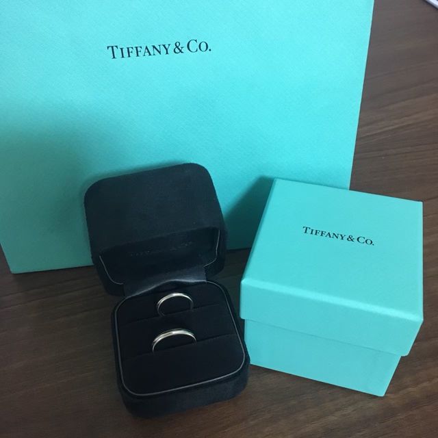 【ティファニー(Tiffany & Co.)の口コミ】 シンプルでもミル打ちがしてあったのでいいなと思いました！
リングの太さ…