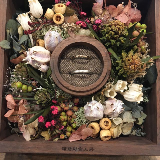 【鎌倉彫金工房の口コミ】 私は他の指輪と重ね付けする事を考えていたので、シンプルで、長く愛用し…