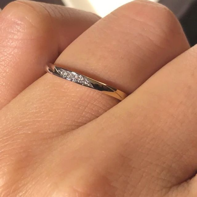 【俄(にわか)の口コミ】 幾つか試着した中でまずつけ心地が良いものに絞っていき、そこからシンプ…