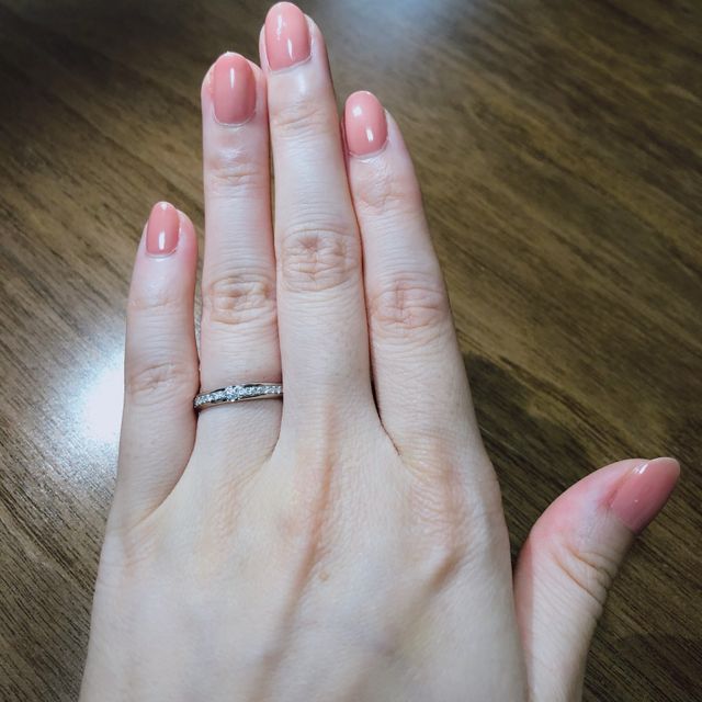 【ラザール ダイヤモンド(LAZARE DIAMOND)の口コミ】 最初から、あまりティファニーなど皆が着けているブランドは嫌だなと思っ…