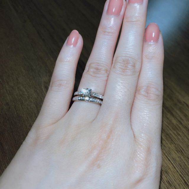 【ラザール ダイヤモンド(LAZARE DIAMOND)の口コミ】 最初から、あまりティファニーなど皆が着けているブランドは嫌だなと思っ…