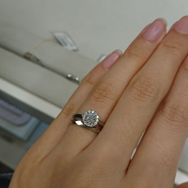 【ブシュロン(BOUCHERON)の口コミ】 ファセットはブシュロンのアイコン的なデザインで、他のブランドではみな…