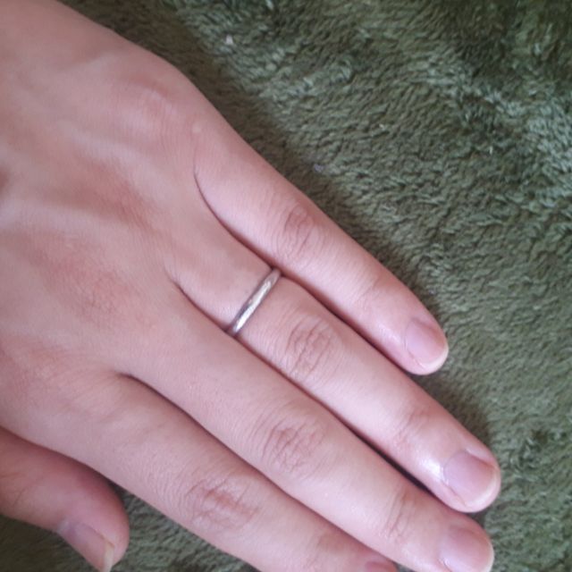 【SUEHIRO(スエヒロ)の口コミ】 当初より結婚指輪はシンプルなものを希望していたので、ブランドには特に…