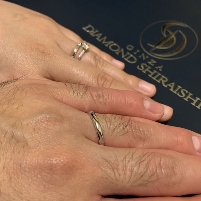 【銀座ダイヤモンドシライシの口コミ】 デザインは、新郎新婦ともに、それぞれアクセントが付いたものにし、価格…