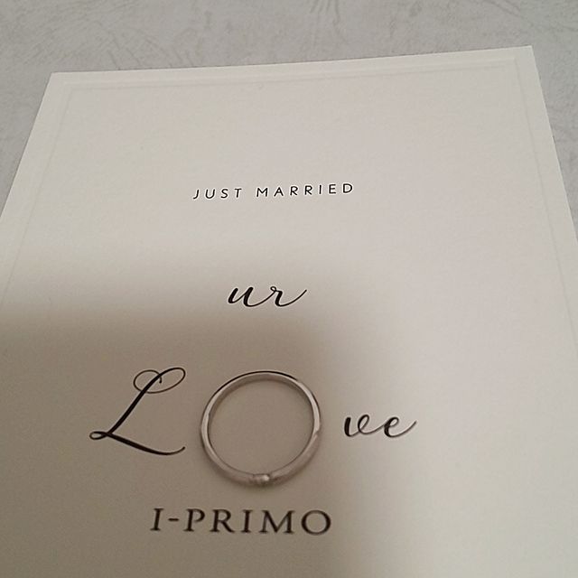 【アイプリモ(I-PRIMO)の口コミ】 シンプルなデザインだが、ダイヤモンドが光っていてつけた感じが大変よく…