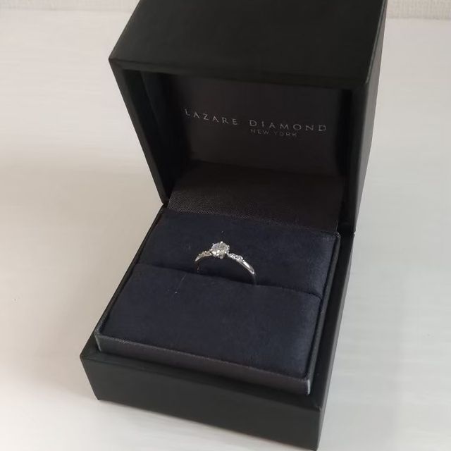 【ラザール ダイヤモンド(LAZARE DIAMOND)の口コミ】 ・とにかくダイヤモンドが美しいです。5個程度のブランドを見比べましたが…