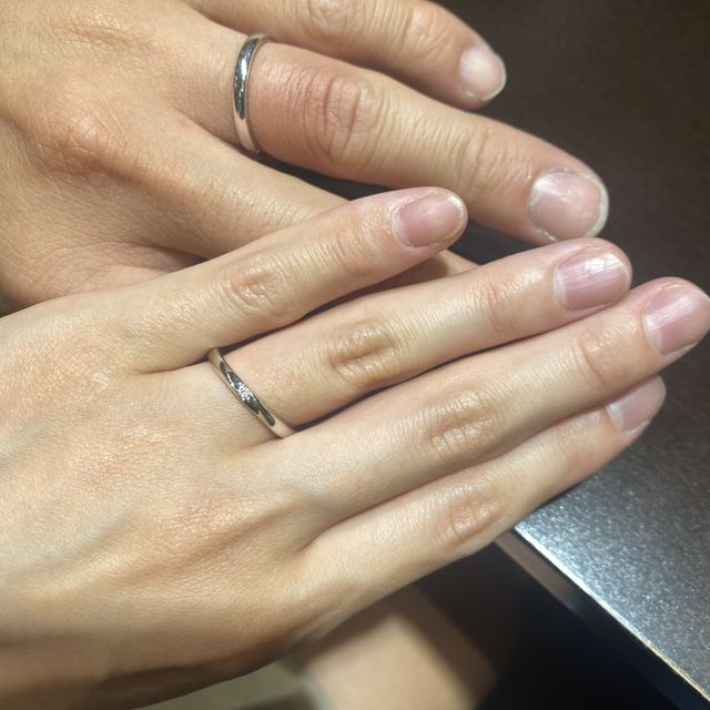 【TRECENTI(トレセンテ)の口コミ】 違和感がないつけ心地がとても良かったです。
シンプルだけど高級感もある…