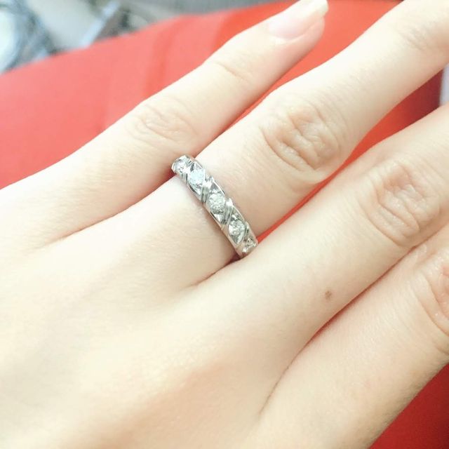 【ショーメ(CHAUMET)の口コミ】 トルサードには2.5mmと3.5mmのタイプがあります。

もともと細身の指輪が…