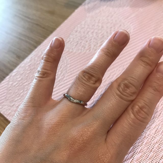 【アイプリモ(I-PRIMO)の口コミ】 価格の割にデザインがオシャレだった。他の有名ブランドとも迷った。デザ…