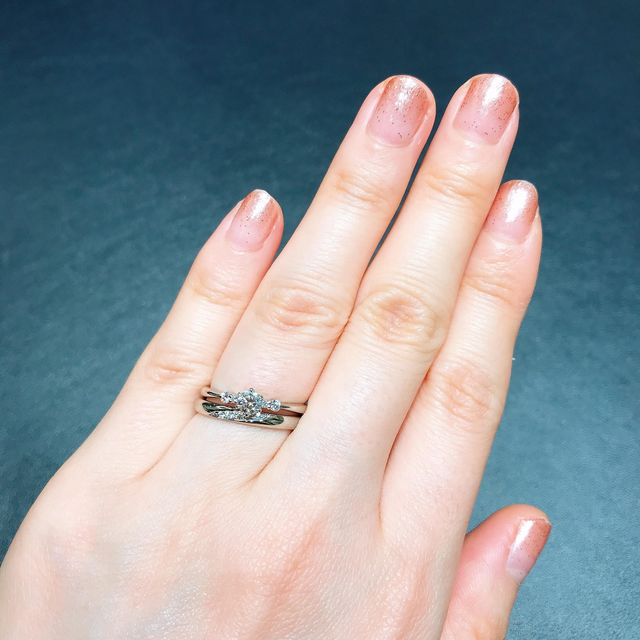 【ROYAL ASSCHER(ロイヤル・アッシャー)の口コミ】 シンプルで王道なデザインをずっと探していて、ブランドのストーリーから…