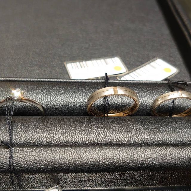 【エクセルコダイヤモンド(EXELCO DIAMOND)の口コミ】 ※セットリンクではありません
※男性、女性同じ

☆素材は外側がプラチナで…