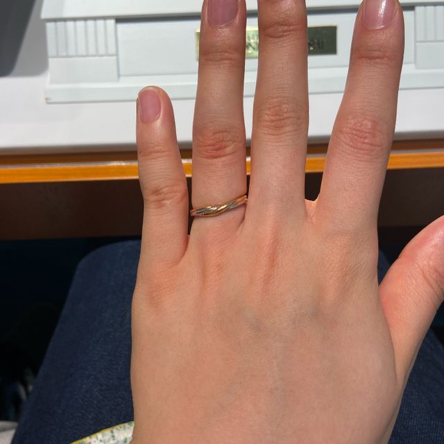 【銀座ダイヤモンドシライシの口コミ】 普段からアクセサリーはゴールドばかりなので、プラチナには違和感がある…