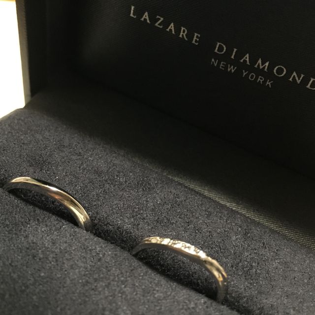 【ラザール ダイヤモンド(LAZARE DIAMOND)の口コミ】 似たデザインは他の店にもありますが、1番私の指に馴染んでいる点が決め手…