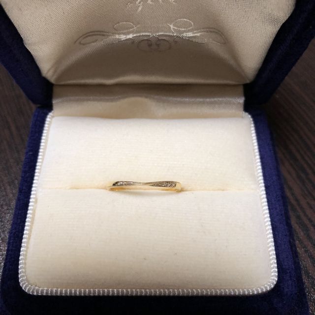 【agete(アガット)の口コミ】 婚約指輪と重ね付けできる細身の指輪を探していたら、昔から憧れていたア…