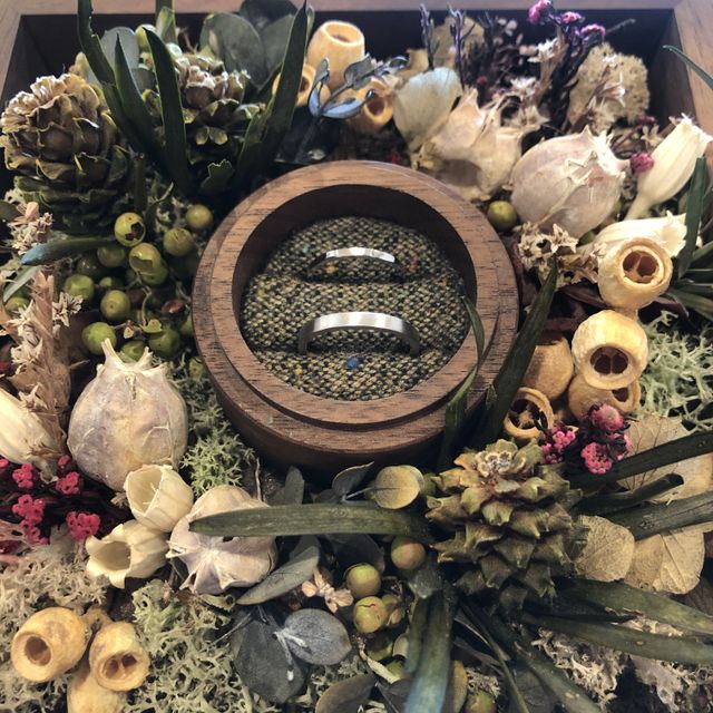 【鎌倉彫金工房の口コミ】 2人とも普段アクセサリーをあまり身につけないので、できるだけシンプルに…