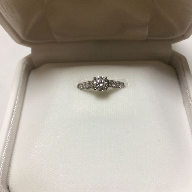 【WATANABE / 卸商社直営　渡辺の口コミ】 たくさんの種類があり、直接手にとってみることができたので、自分が本当…