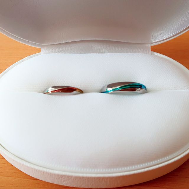 【Aroode(アローデ)の口コミ】 主人が金属アレルギーの為、アレルギーが出ない上、良いデザインを探して…