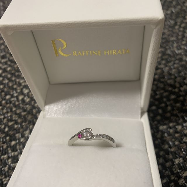 【Princesse(プランセス)の口コミ】 都内で以前に宝石店で指輪を見せてもらいその際に引っかかりの無いもので…