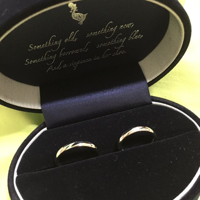 【Something Blue(サムシングブルー)の口コミ】 指輪のデザインはシンプルなものが良く、シルバーのものを探して決めまし…