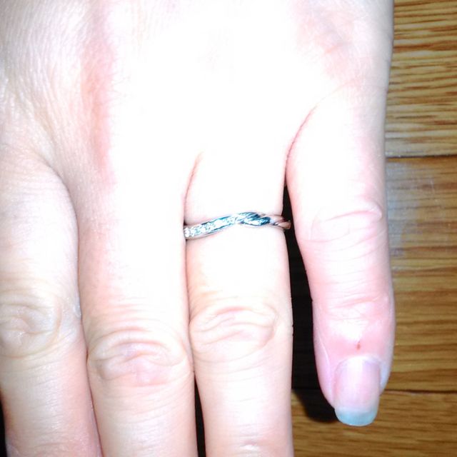【COLANY(コラニー)の口コミ】 デザインがよく、私好みのリングの細さと着け心地でした。あとは、アフタ…