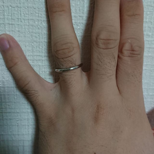 【エクセルコダイヤモンド(EXELCO DIAMOND)の口コミ】 指輪のデザインが希望のイメージ通りで、ボリュームを抑え、着け心地がよ…