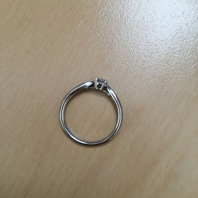 【ティファニー(Tiffany & Co.)の口コミ】 いろんなデザインの中で、自分の指にはめたときに一番しっくりきました。…