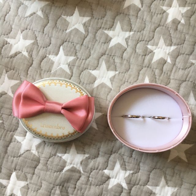 【insembre(インセンブレ)の口コミ】 シンプルなデザインで飽きがきづらいかなと思いが決め手になりました。
キ…