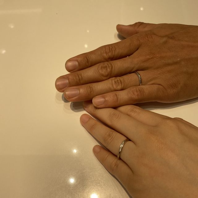 【4℃ BRIDAL(ヨンドシーブライダル)の口コミ】 デザインが気に入りました。婚約指輪も購入するか迷ったけど、結婚指輪を…