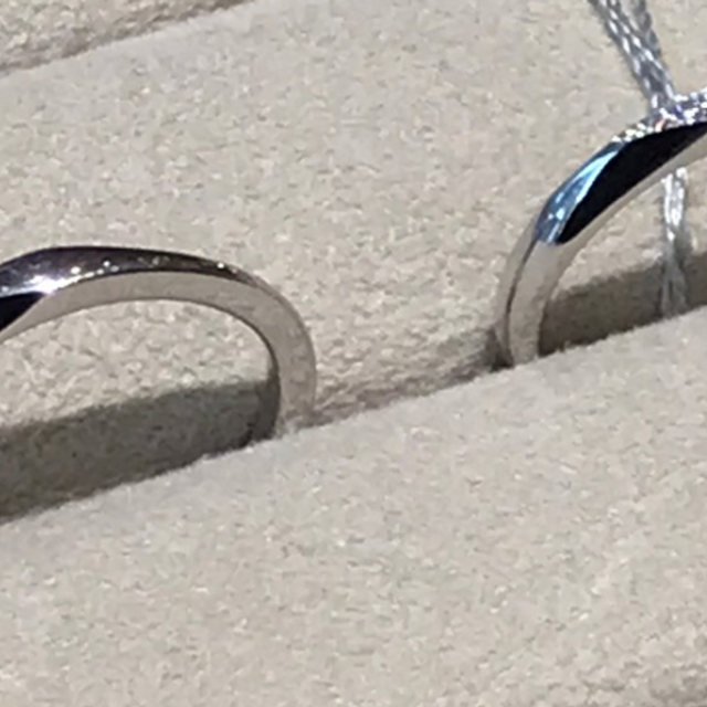 【TRECENTI(トレセンテ)の口コミ】 とにかく付け心地が良いです。いろいろな指輪を試着してみましたが、トレ…