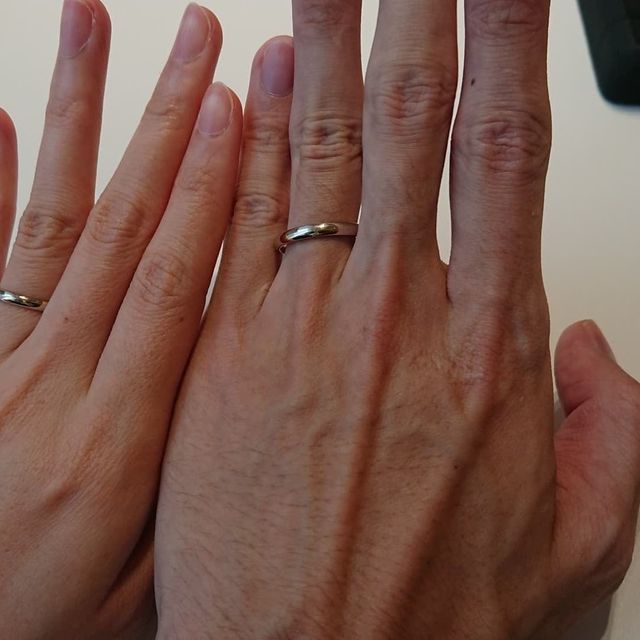 【BRILLIANCE+(ブリリアンスプラス)の口コミ】 シャンパンゴールドという珍しい色がありました。肌なじみがよく、イエロ…