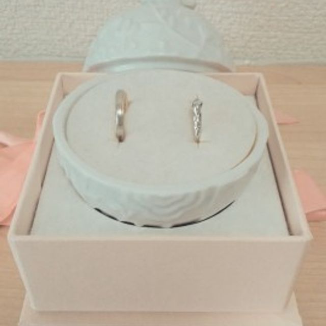 【festaria bijou SOPHIA(フェスタリア ビジュソフィア)の口コミ】 シンプルで人とかぶらないデザインを探していました。
色々なお店を見まし…