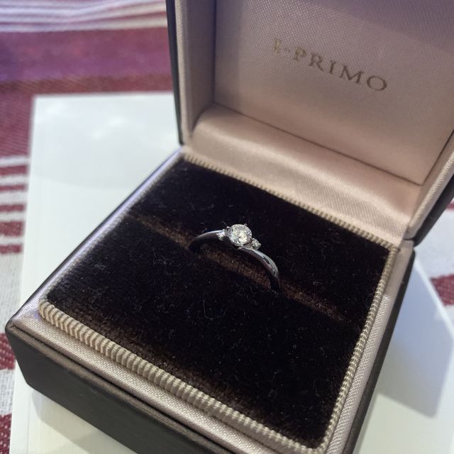 【アイプリモ(I-PRIMO)の口コミ】 デザインが気に入りました。
派手すぎず、それでいて、個性的でもあり、バ…