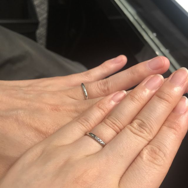 【ラザール ダイヤモンド(LAZARE DIAMOND)の口コミ】 指輪のデザインも多く、選ぶのも楽しいです。
シンプルから派手なデザイン…