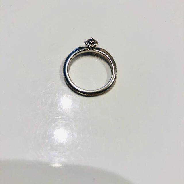 【ケイウノ ブライダル(K.UNO BRIDAL)の口コミ】 指輪のデザインがシンプルで良かった。
セミオーダー、フルオーダーと選べ…