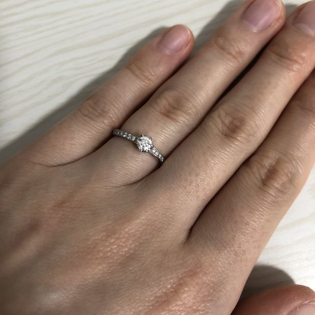 【COEUR D'OR(クゥドール)の口コミ】 華奢な指輪を探してました。こちらに決めた理由は、細めで、ウェーブが上…