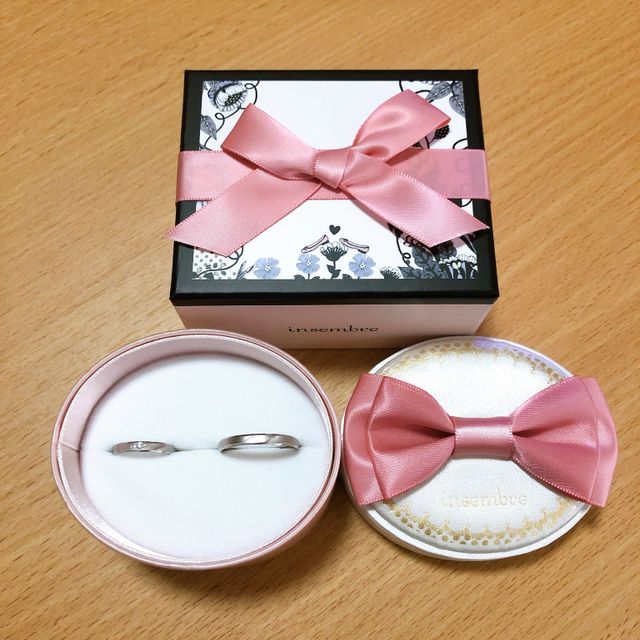 【insembre(インセンブレ)の口コミ】 形は丸っぽいものよりも少し四角っぽいもの、光ってるものよりもつや消し…