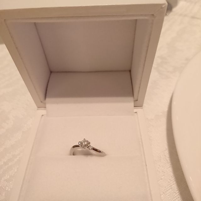 【ギンザタナカブライダル(GINZA TANAKA BRIDAL)の口コミ】 プロポーズの際、私の指輪のサイズがわからなかったため、ダイヤモンドの…