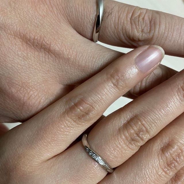 【銀座ダイヤモンドシライシの口コミ】 何よりもつけ心地がいいところが1番の決め手でした。お互いずっとはめてい…