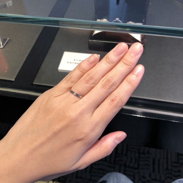 【エクセルコダイヤモンド(EXELCO DIAMOND)の口コミ】 他の店舗さんとも比較させていただきましたが、男性側の指輪にブラックダ…