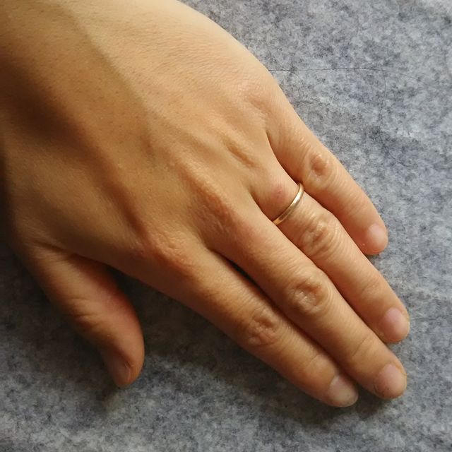 【THE KISS(ザ・キッス)の口コミ】 結婚前に、職場の先輩のピンクゴールドの指輪にとても憧れていて「わたし…