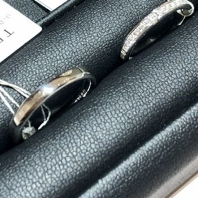 【TRECENTI(トレセンテ)の口コミ】 元は一つだったという双子石を各指輪にはめ込んでいるということ、つけ心…