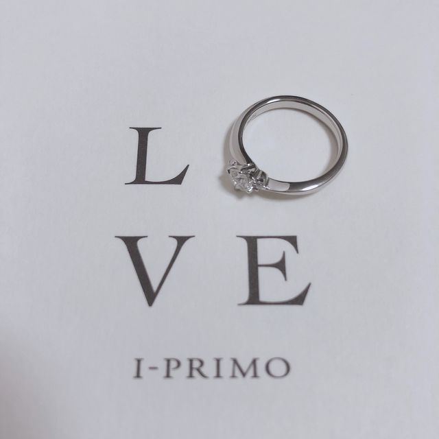 【アイプリモ(I-PRIMO)の口コミ】 王道のデザインのものと迷いましたが重ね付けをした時の綺麗さやデザイン…