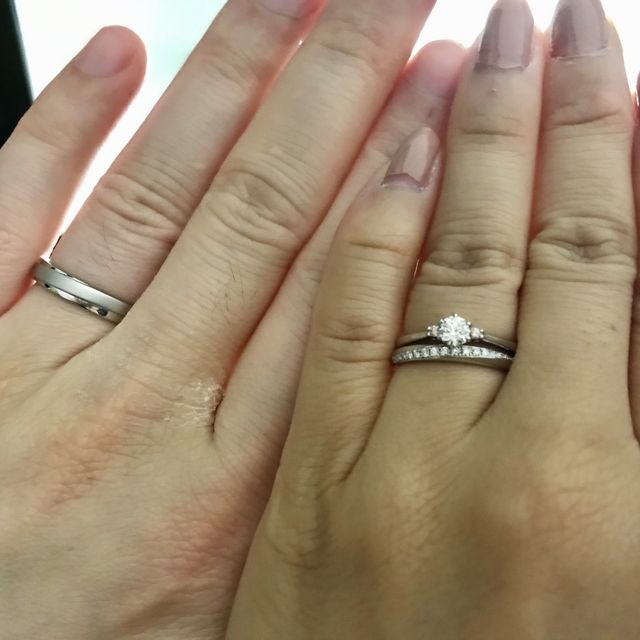 【LEGAN(レガン)の口コミ】 男性女性ともにデザインが豊富で、マット加工やピンクダイヤの色の濃さを…