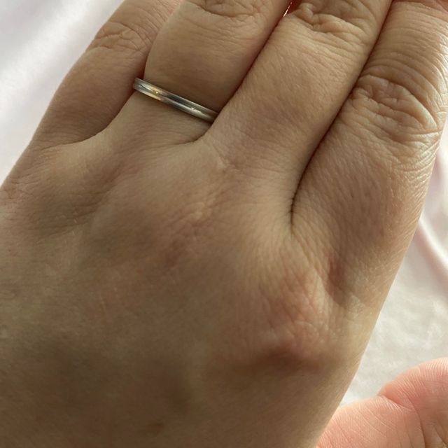 【アイプリモ(I-PRIMO)の口コミ】 ストレートタイプで、マットな質感の間に鏡面仕上げのラインが入っており…